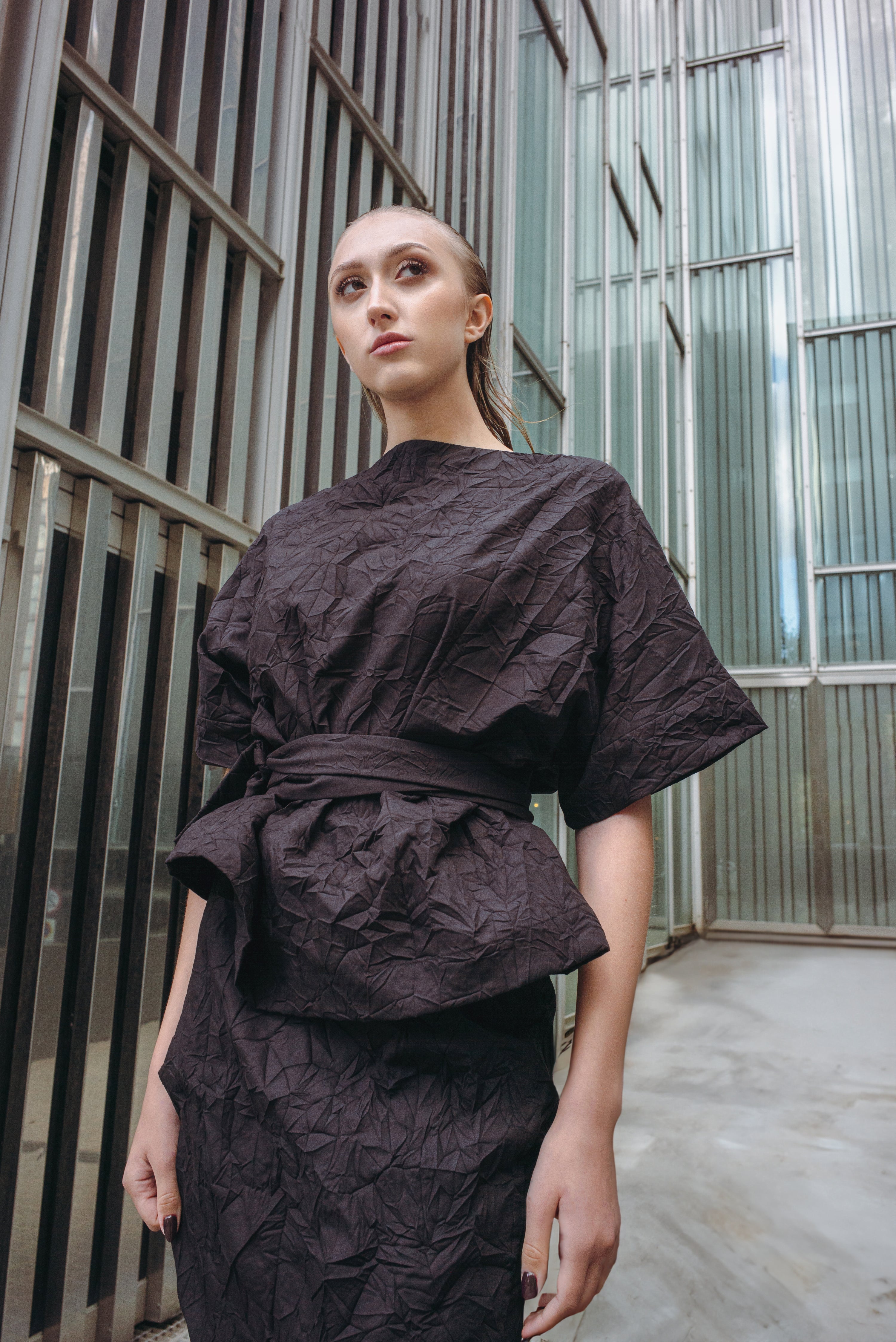 W_15 Top Hourglass Crumpled