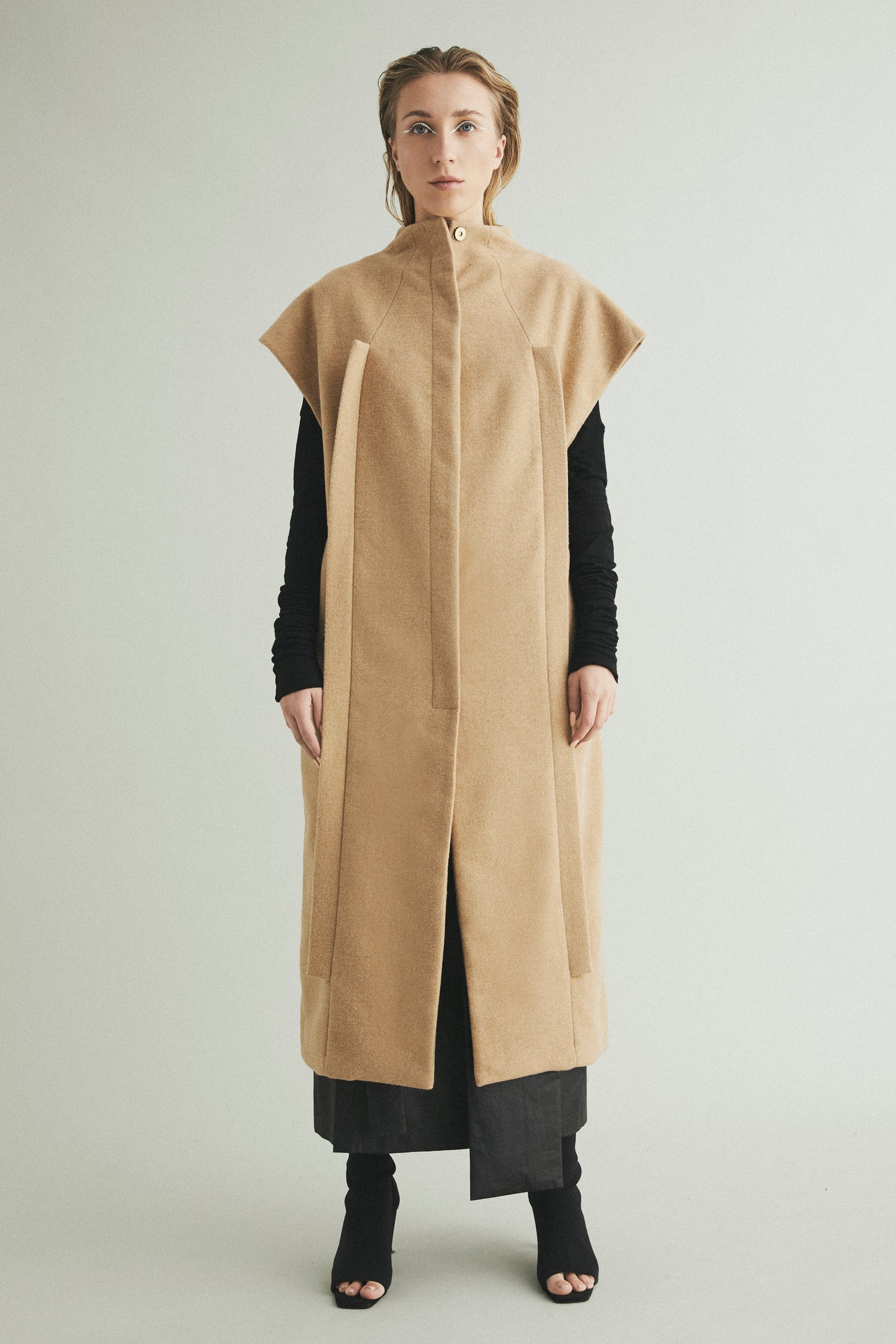 P_17 Vest Strict Wool