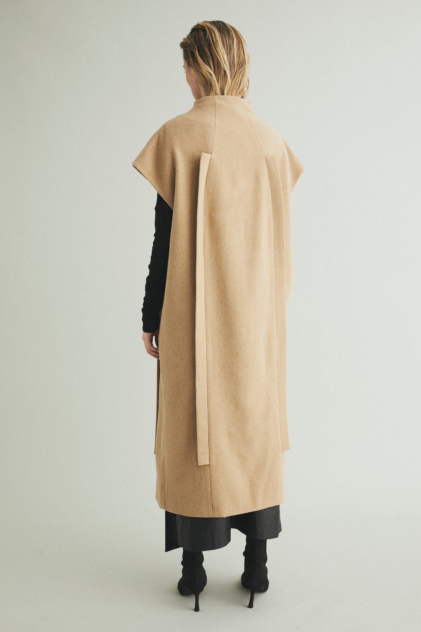 P_17 Vest Strict Wool