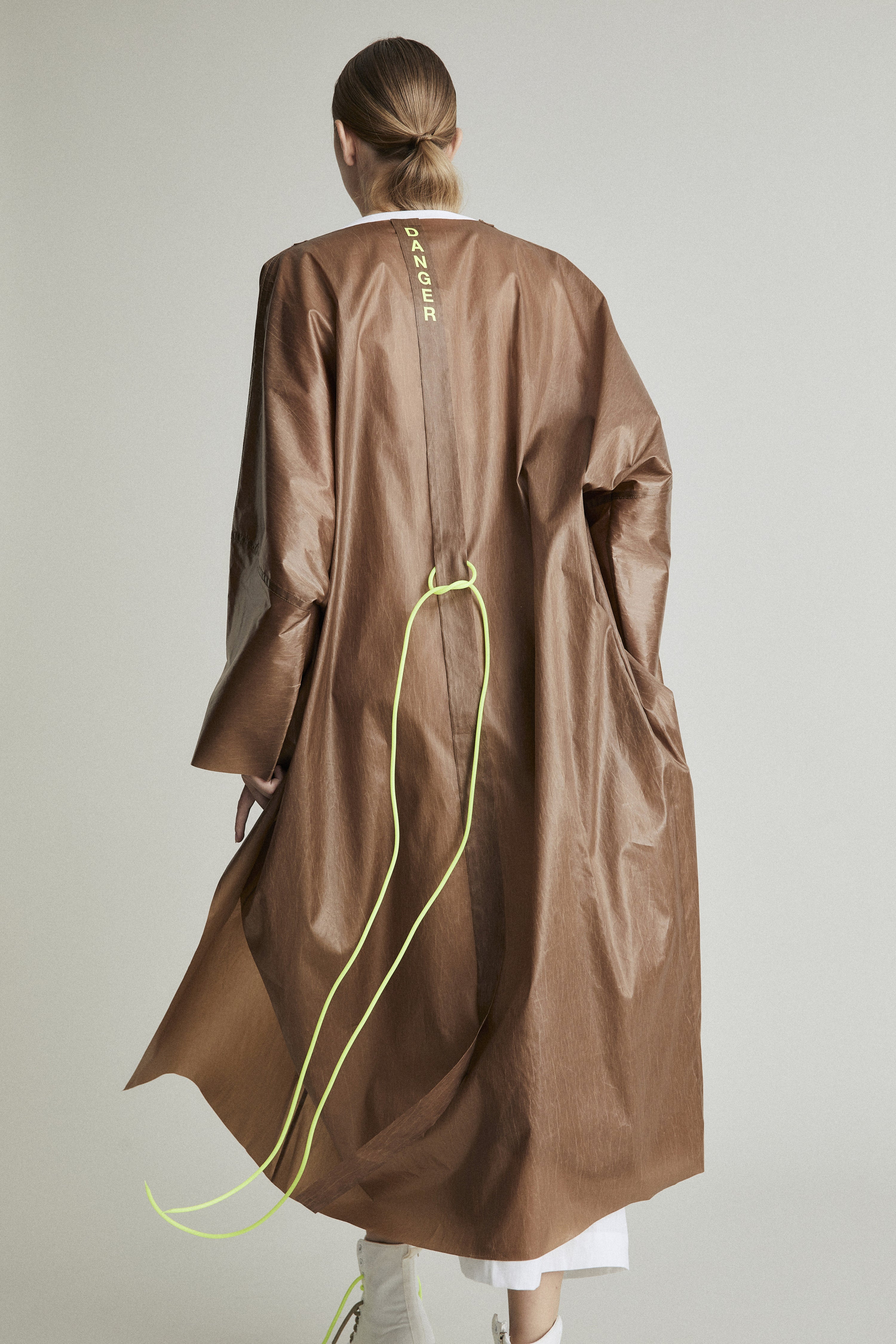 W_04 Raincoat Silk