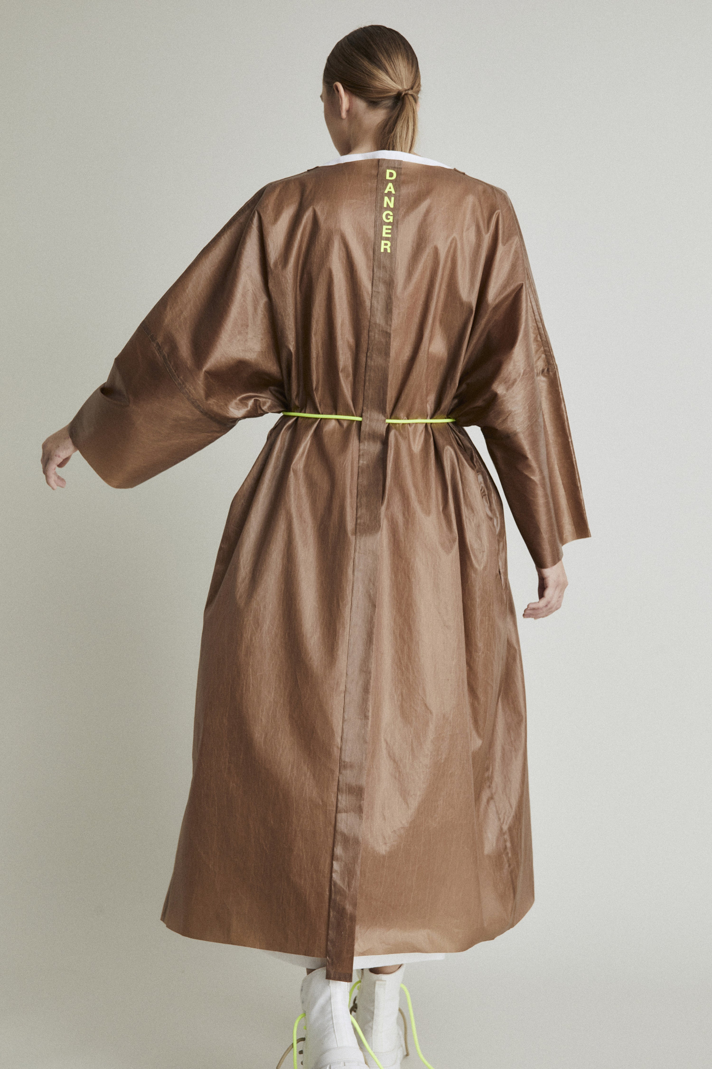 W_04 Raincoat Silk