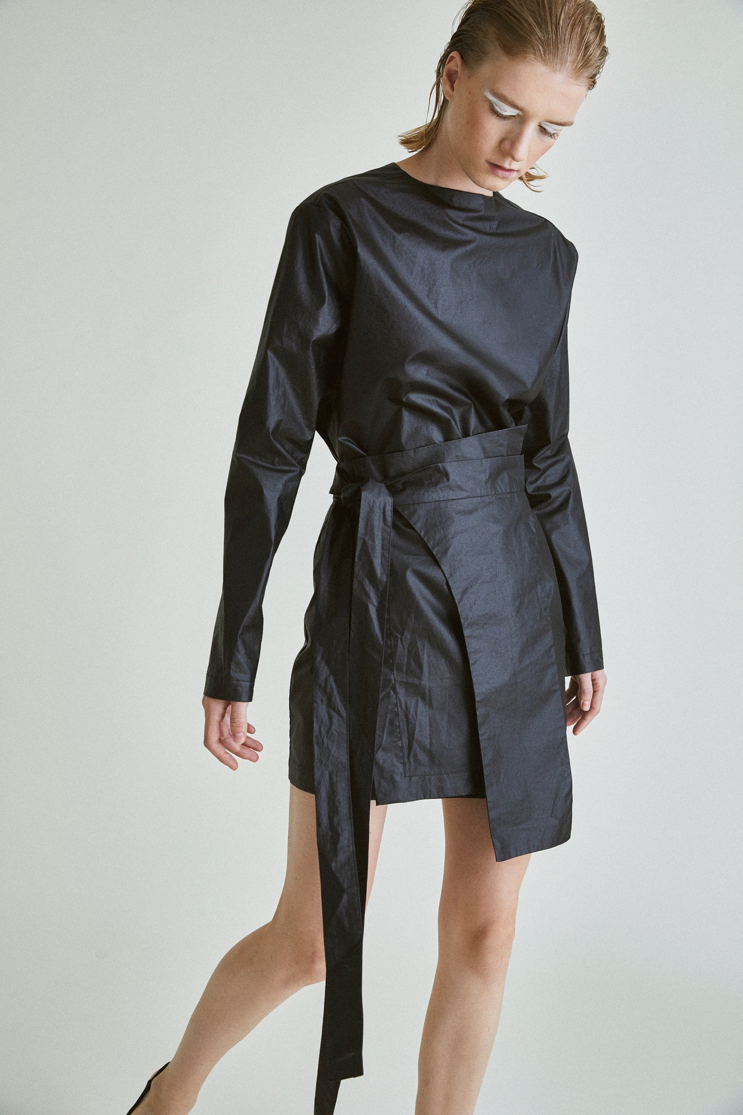 P_14 Skirt Peak Short Shine
