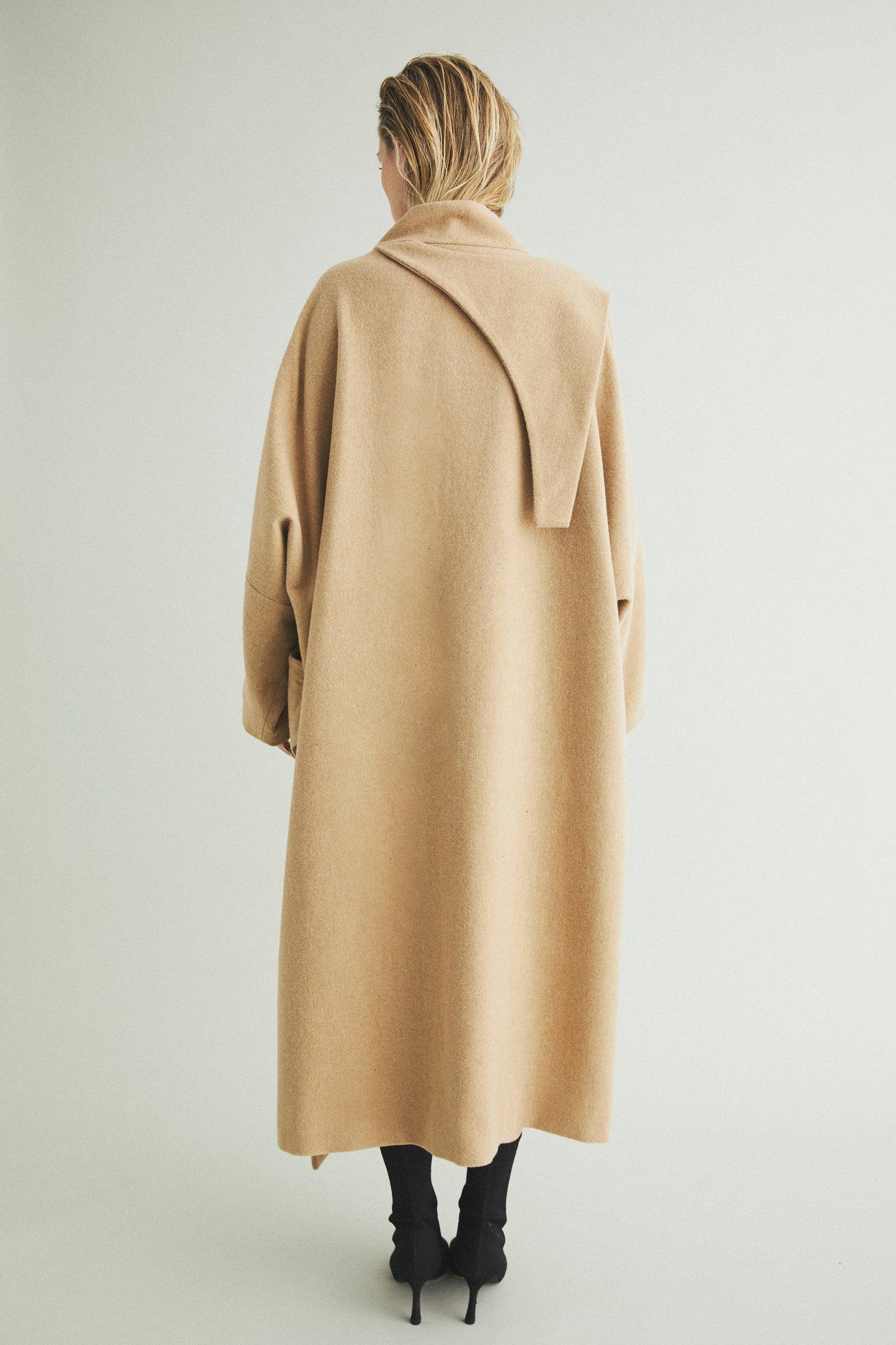 P_18 Coat Detail Wool