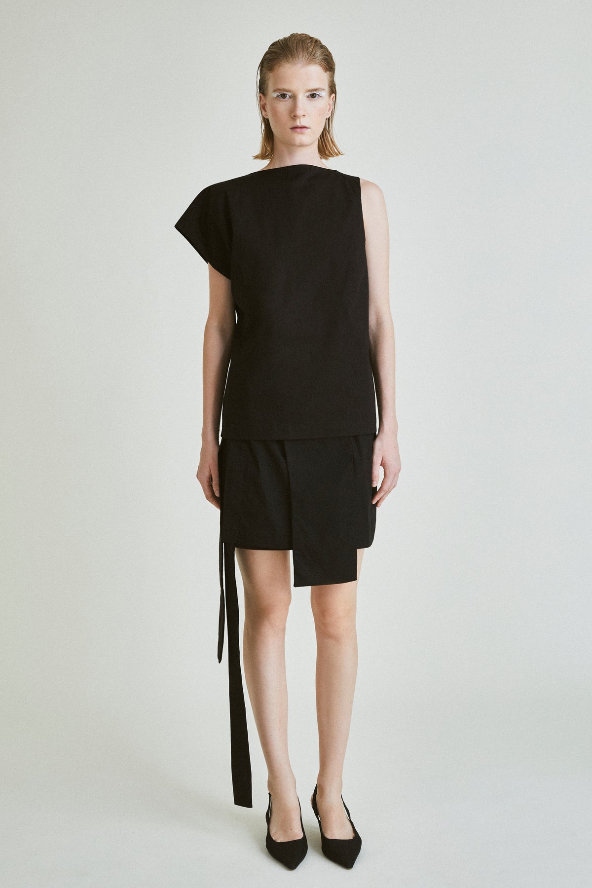 TOP ASYMMETRIC FORM / 08
